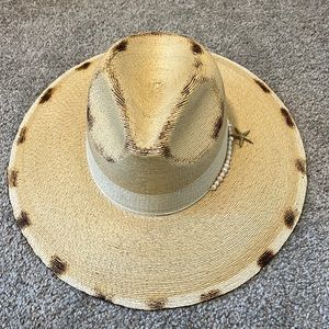 Tommy Bahama Fedora Hat. 100% Mexican Straw. Never worn.